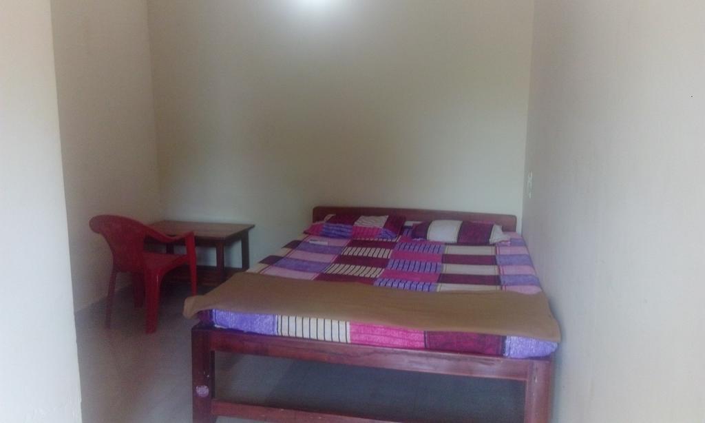 Radhabai Guest House 阿姆波尔 外观 照片