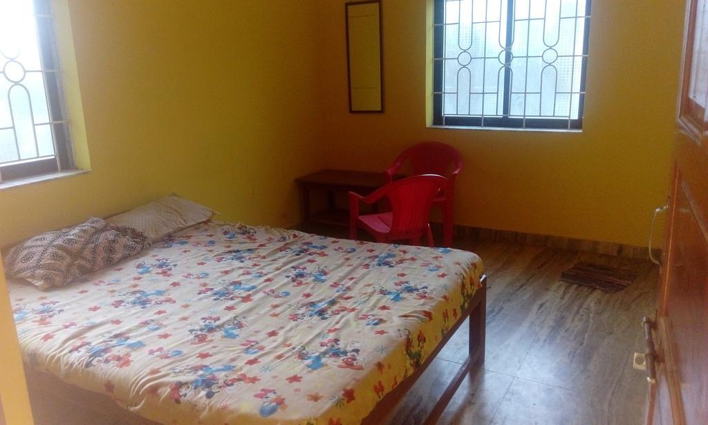 Radhabai Guest House 阿姆波尔 外观 照片